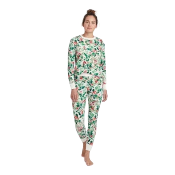 NWT Women's Thermal 2 piece Holly Berry Thermal Pajamas Size XL - Picture 2 of 16